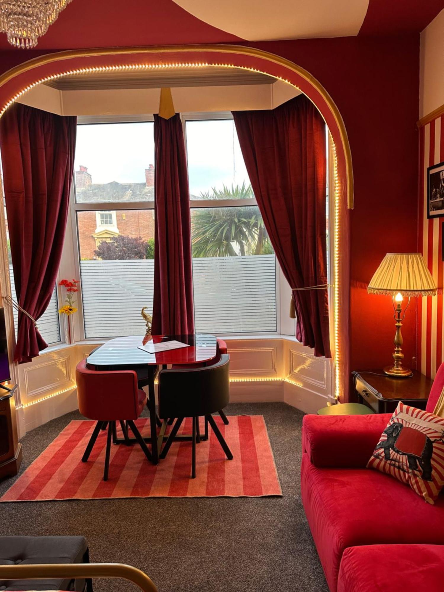 Circus Suite Blackpool Kültér fotó